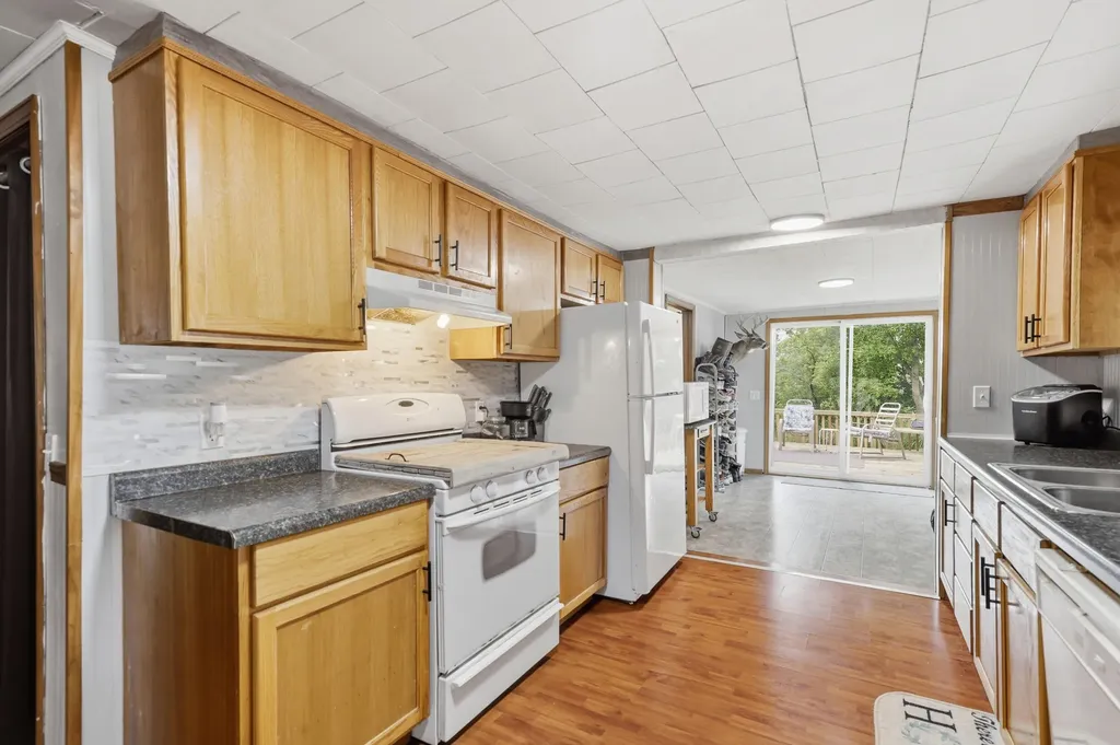 506 N Lincoln Avenue Unknown City MI 48850