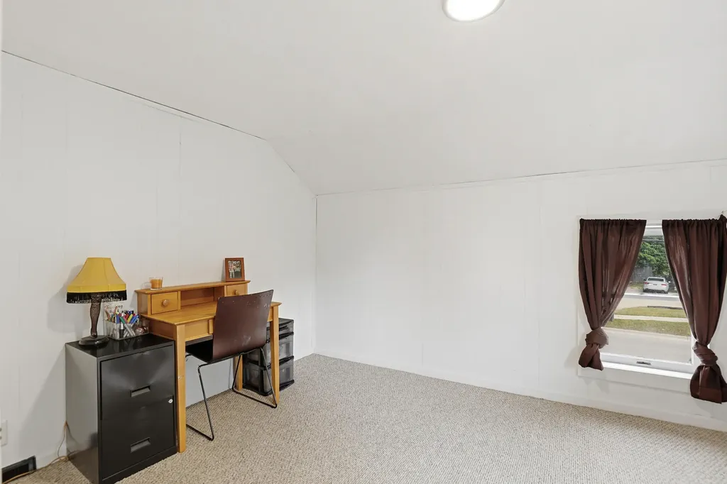 506 N Lincoln Avenue Unknown City MI 48850
