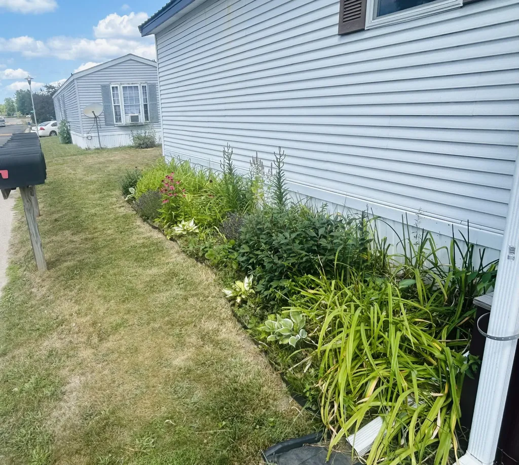 1219 Royal Drive Fremont City MI 49412