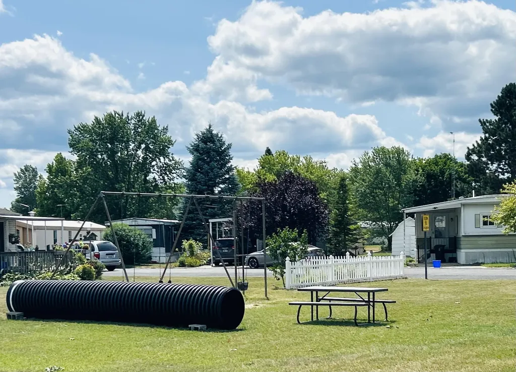 1219 Royal Drive Fremont City MI 49412
