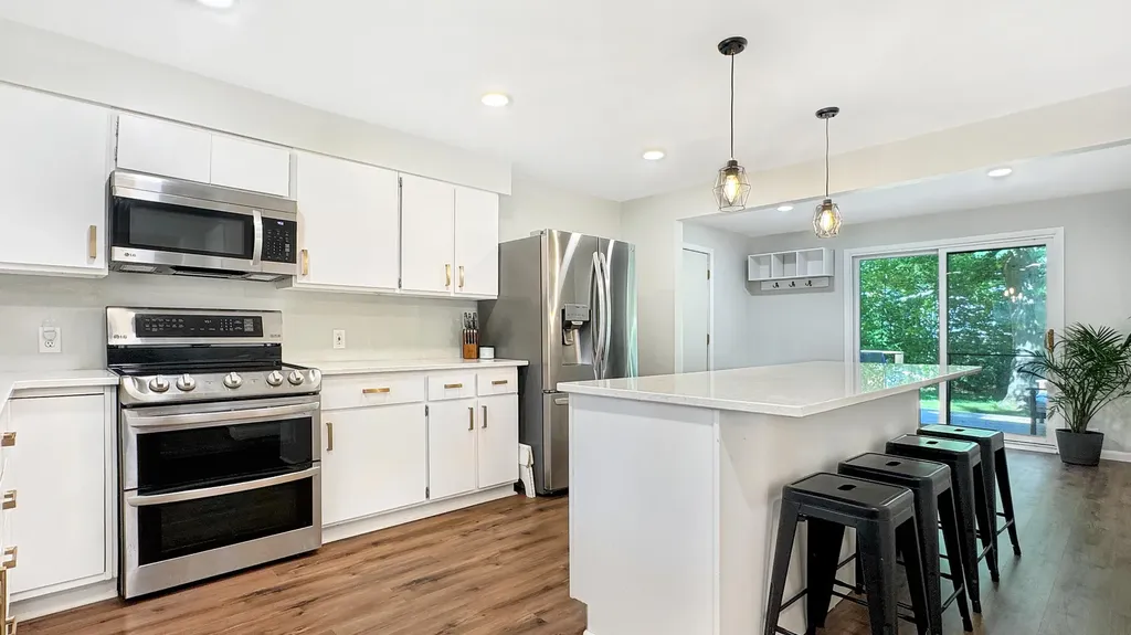 226 Seneca Place Cadillac City MI 49601