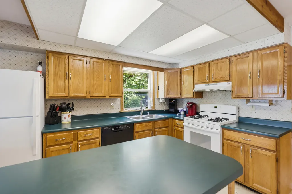 16878 County Road 505 Mcmillan Township MI 49868