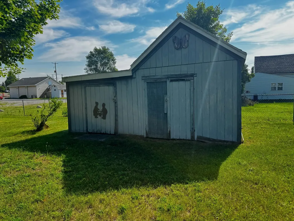 111 S Hemlock Street Evart City MI 49631