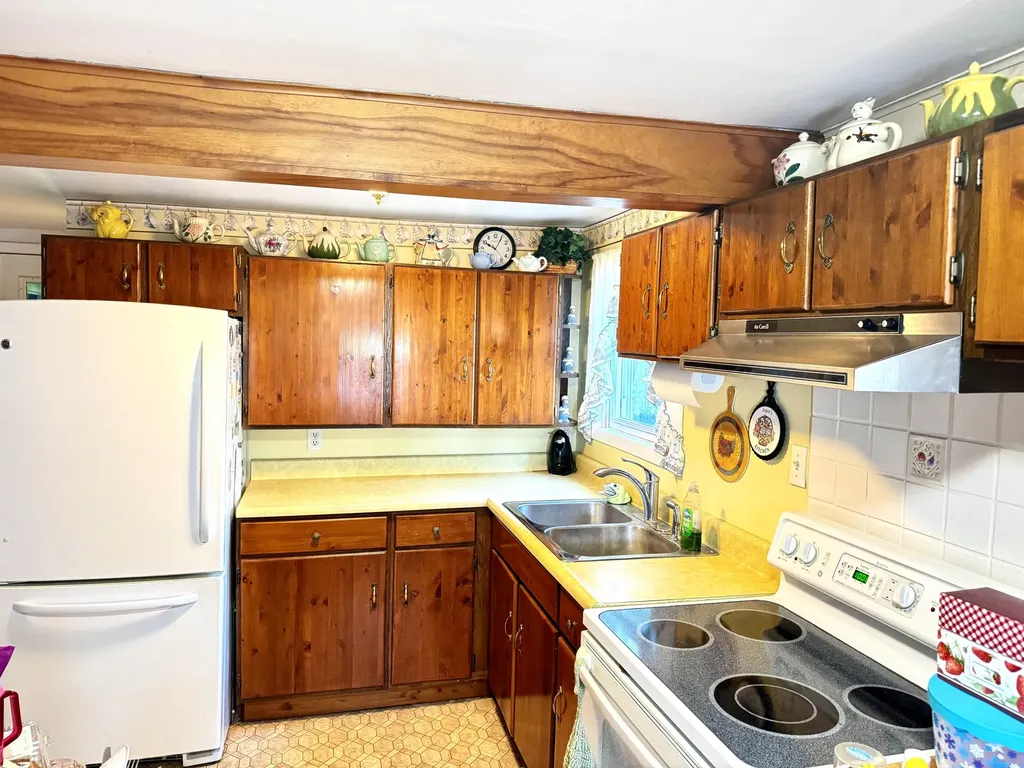 111 S Hemlock Street Evart City MI 49631