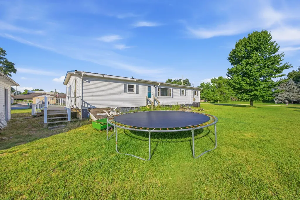 260 W Hayes Street Morton Township MI 49332