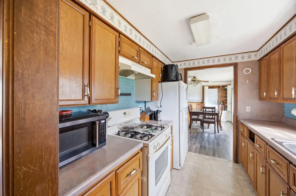 260 W Hayes Street Morton Township MI 49332