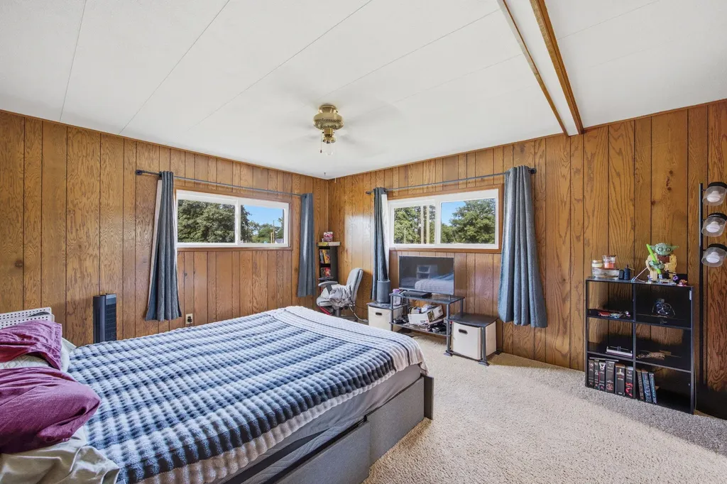 260 W Hayes Street Morton Township MI 49332