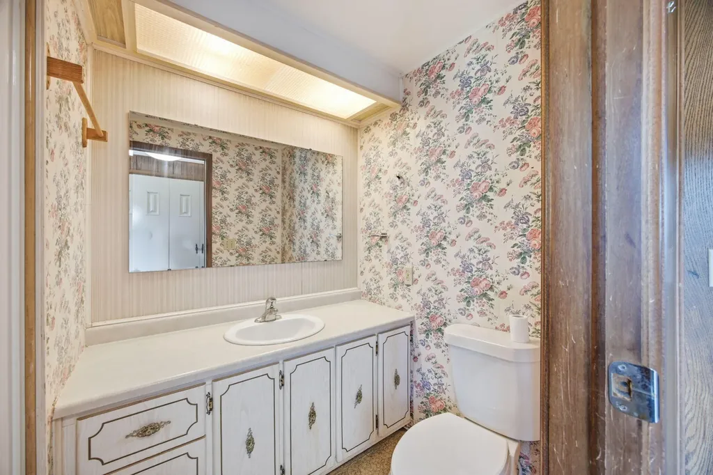 260 W Hayes Street Morton Township MI 49332