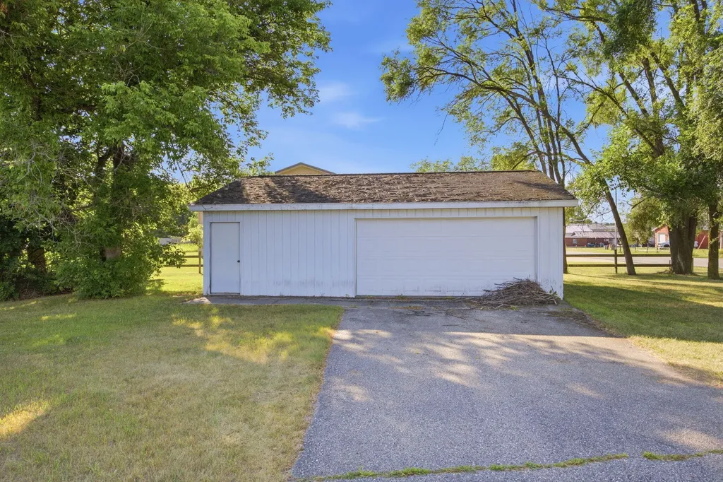 260 W Hayes Street Morton Township MI 49332