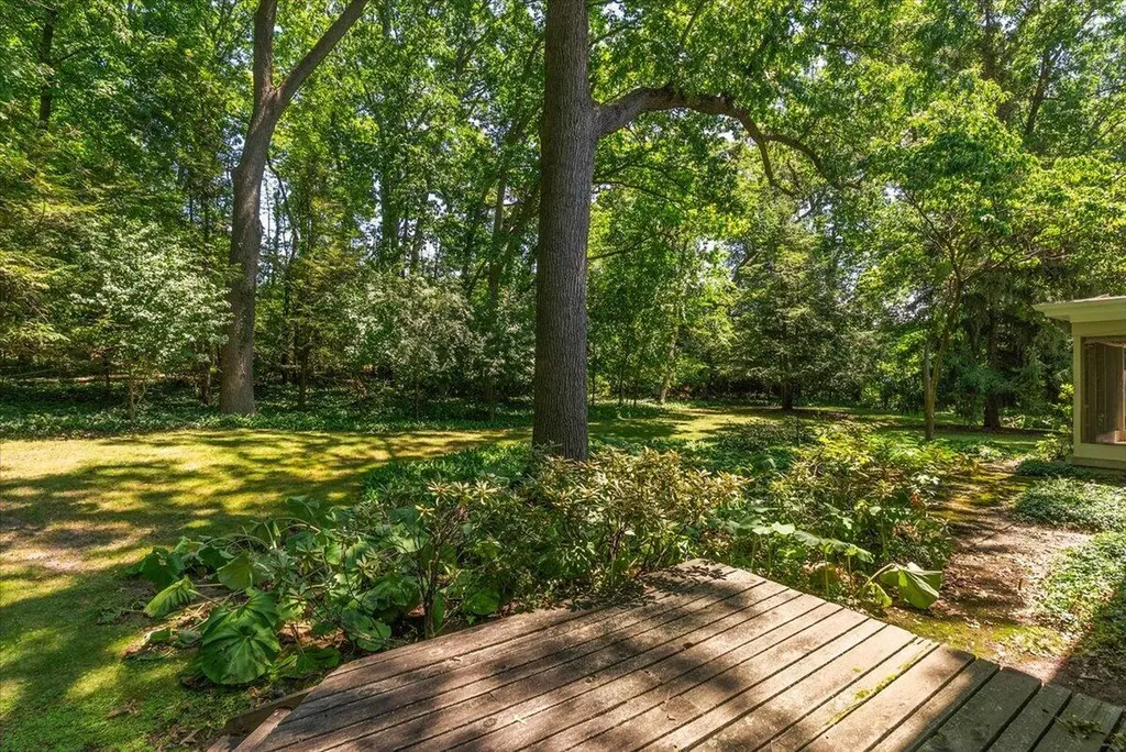 1354 Cornell Avenue SE East Grand Rapids City MI 49506