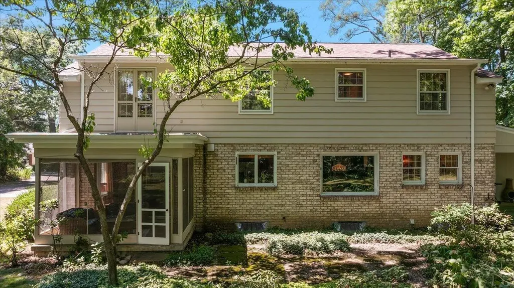 1354 Cornell Avenue SE East Grand Rapids City MI 49506