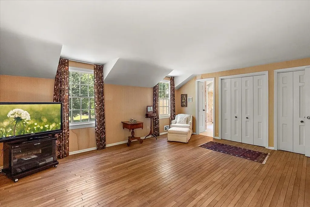 1354 Cornell Avenue SE East Grand Rapids City MI 49506