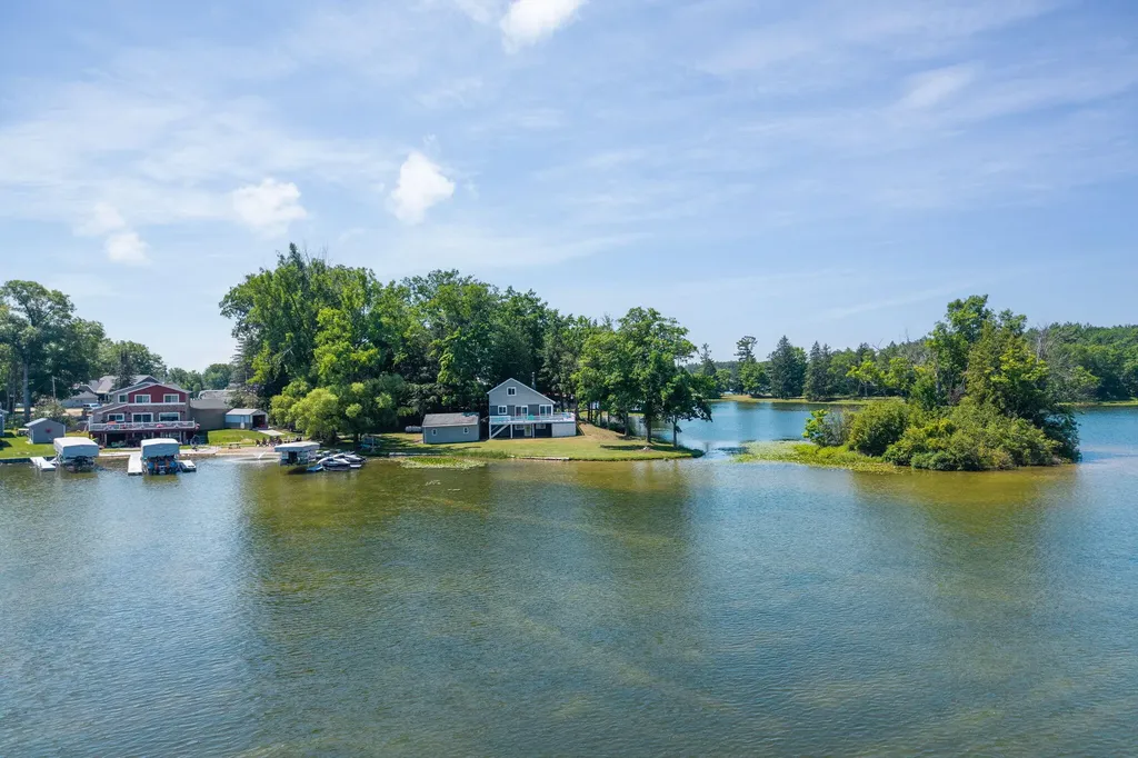 8664 Lynwood Lane Martiny Township MI 49332
