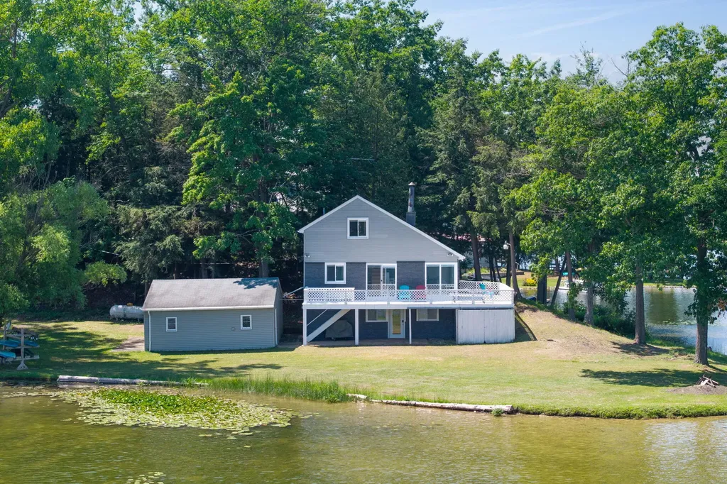 8664 Lynwood Lane Martiny Township MI 49332