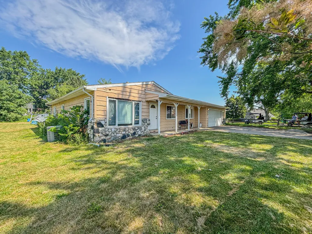 1032 Birdie Drive Broomfield Township MI 48893