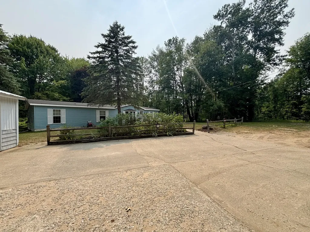 8464 15 Mile Road Barton Township MI 49338