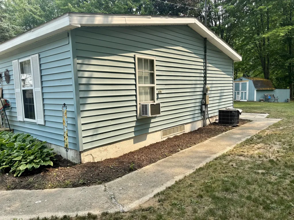 8464 15 Mile Road Barton Township MI 49338