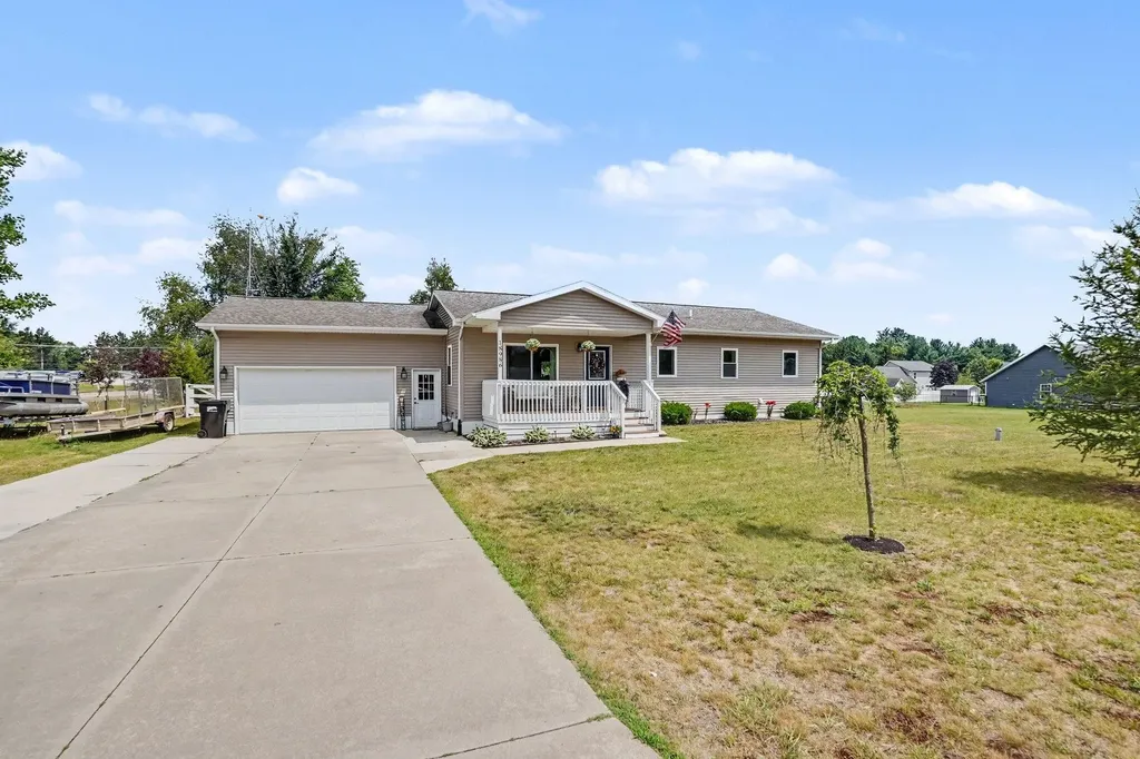 18986 Serenity Drive Green Charter Township MI 49307