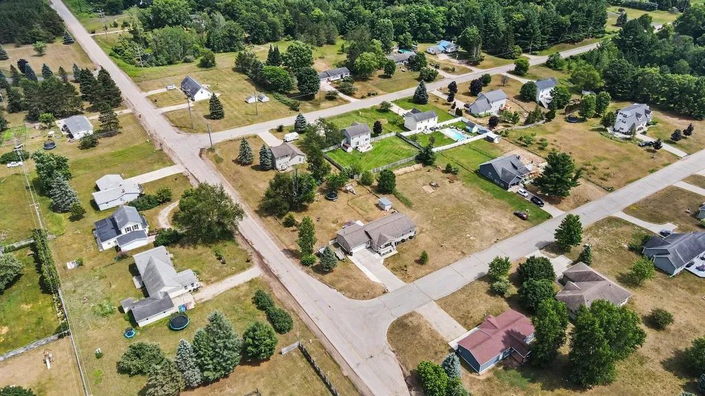 18986 Serenity Drive Green Charter Township MI 49307