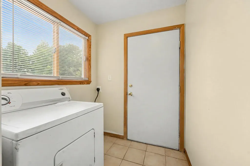 8885 Edgewater Drive Morton Township MI 49346