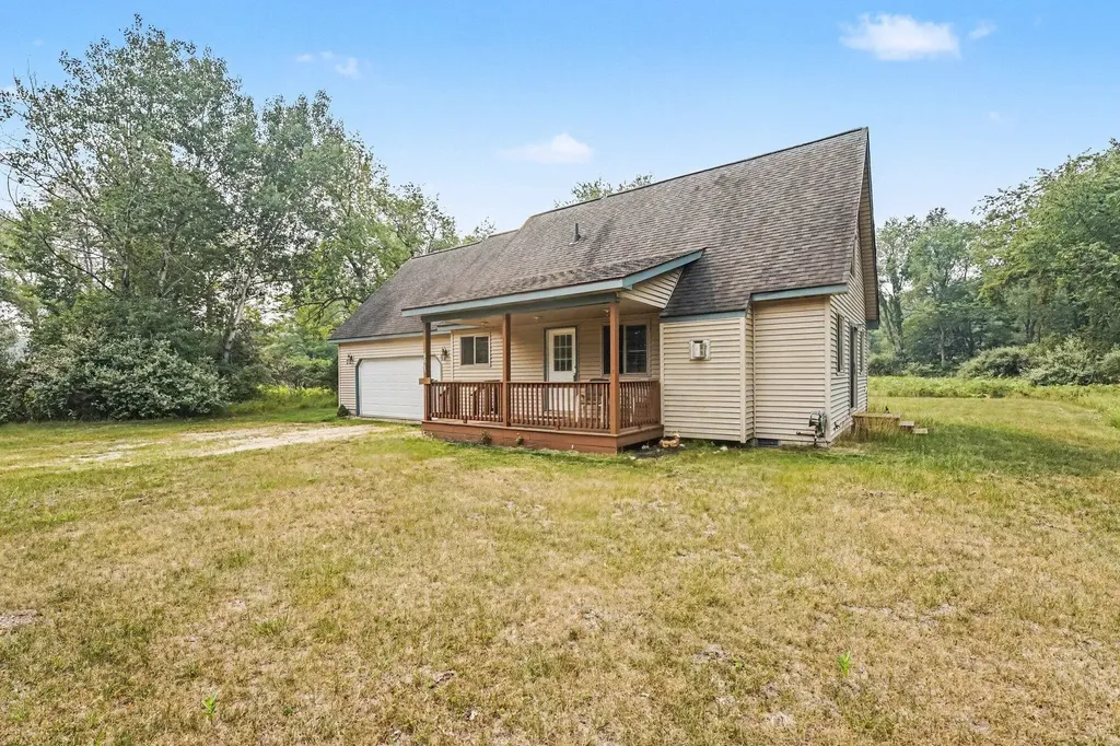 8885 Edgewater Drive Morton Township MI 49346