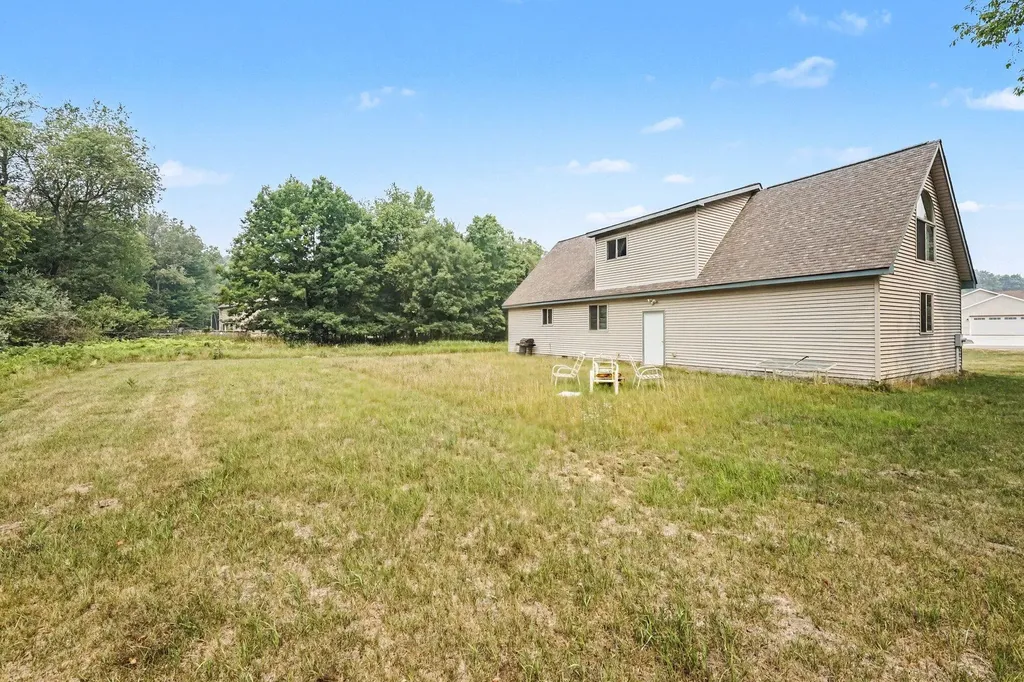8885 Edgewater Drive Morton Township MI 49346