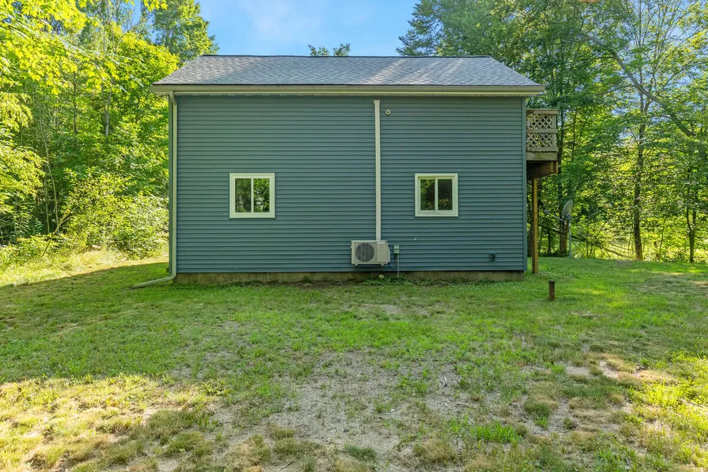 16698 220th Avenue Big Rapids Charter Township MI 49307