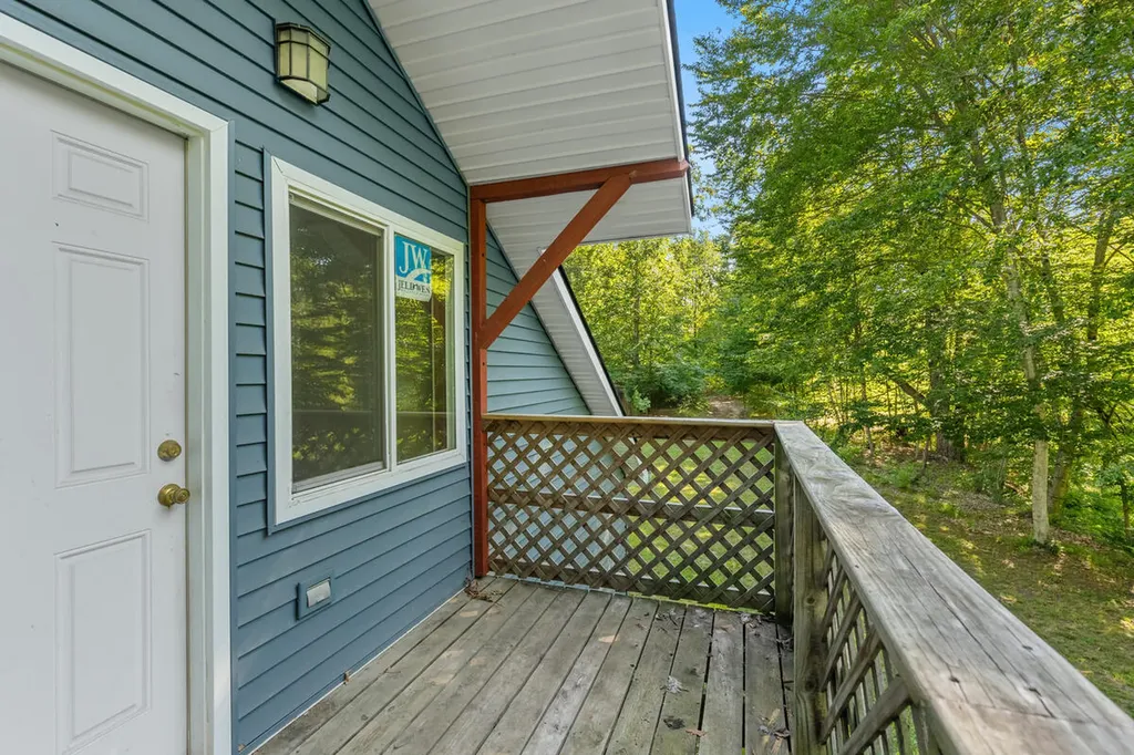 16698 220th Avenue Big Rapids Charter Township MI 49307