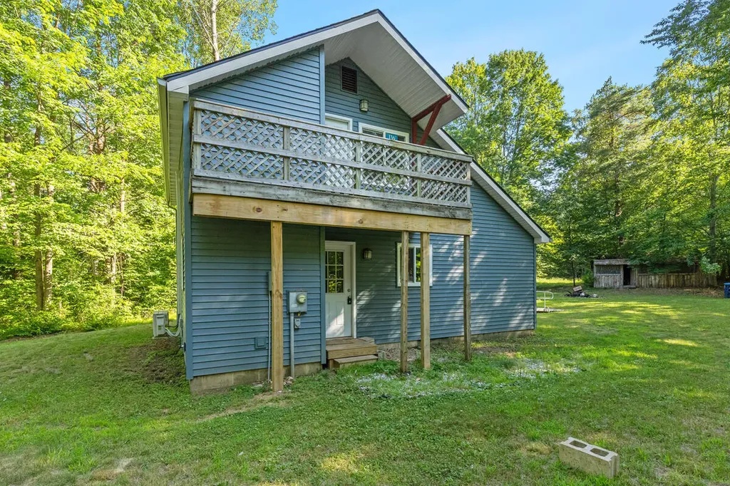 16698 220th Avenue Big Rapids Charter Township MI 49307