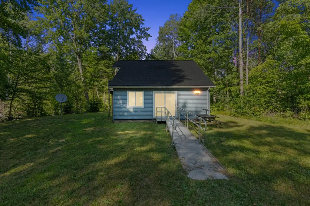 16698 220th Avenue Big Rapids Charter Township MI 49307