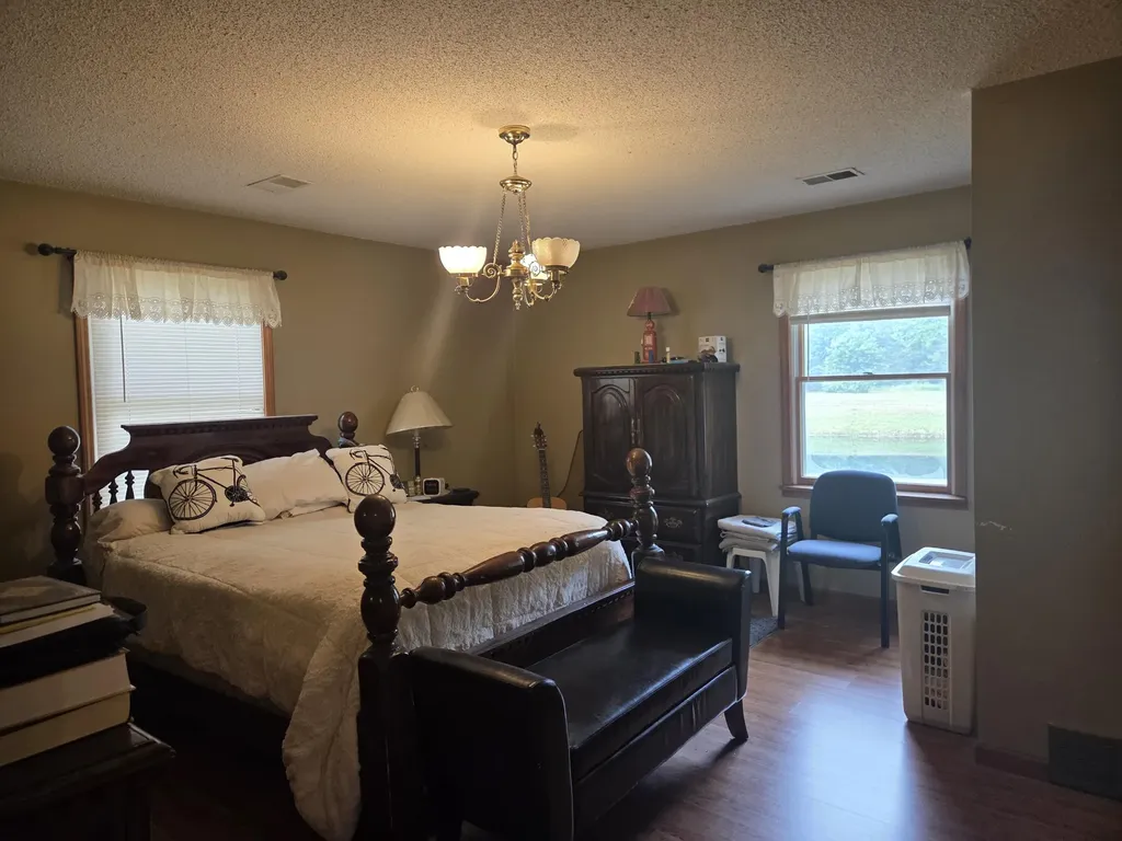 7202 S Garlock Road Bloomer Township MI 48811