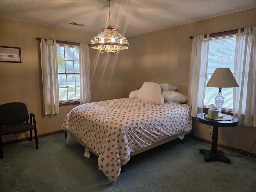 7202 S Garlock Road Bloomer Township MI 48811