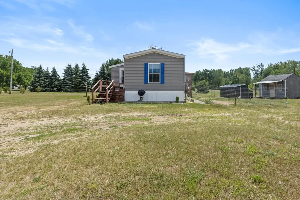 20089 W Lake Montcalm Road Pierson Township MI 49329