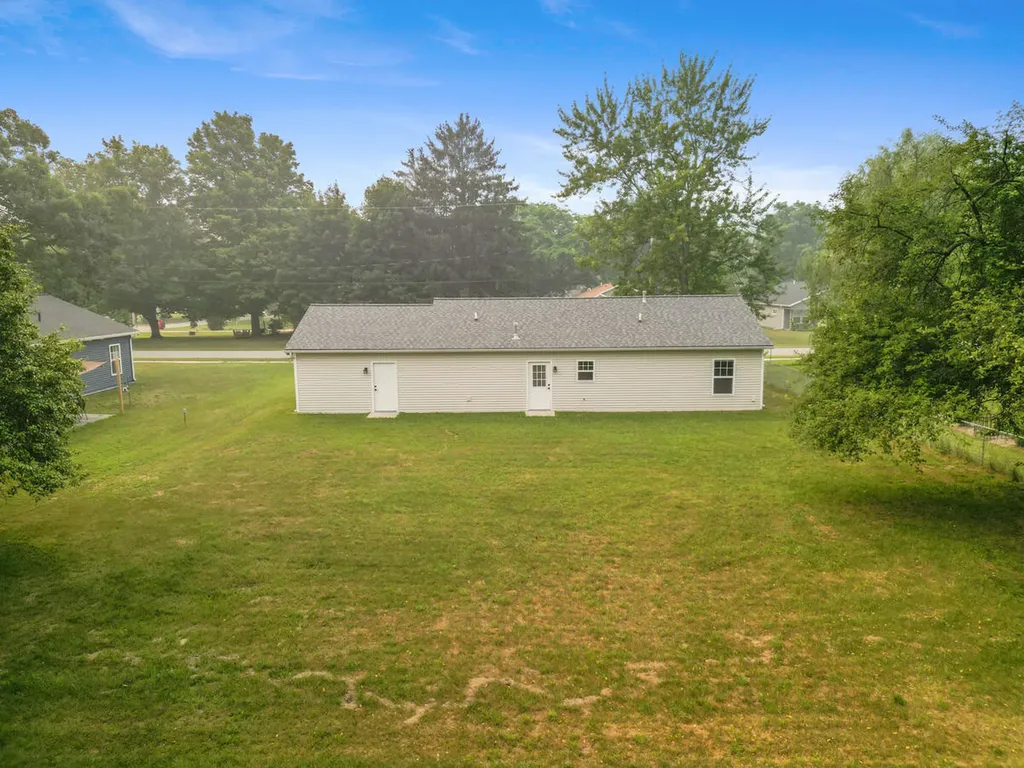 269 W Brooks Street Newaygo City MI 49337