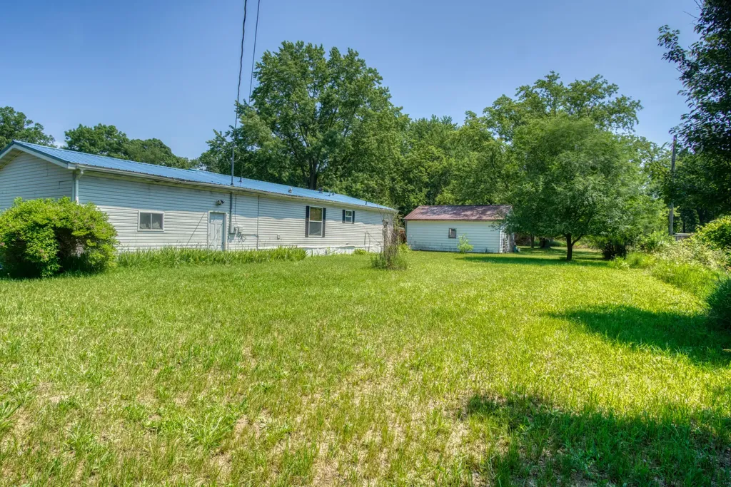 18871 Cardinal Drive Aetna Township MI 49336