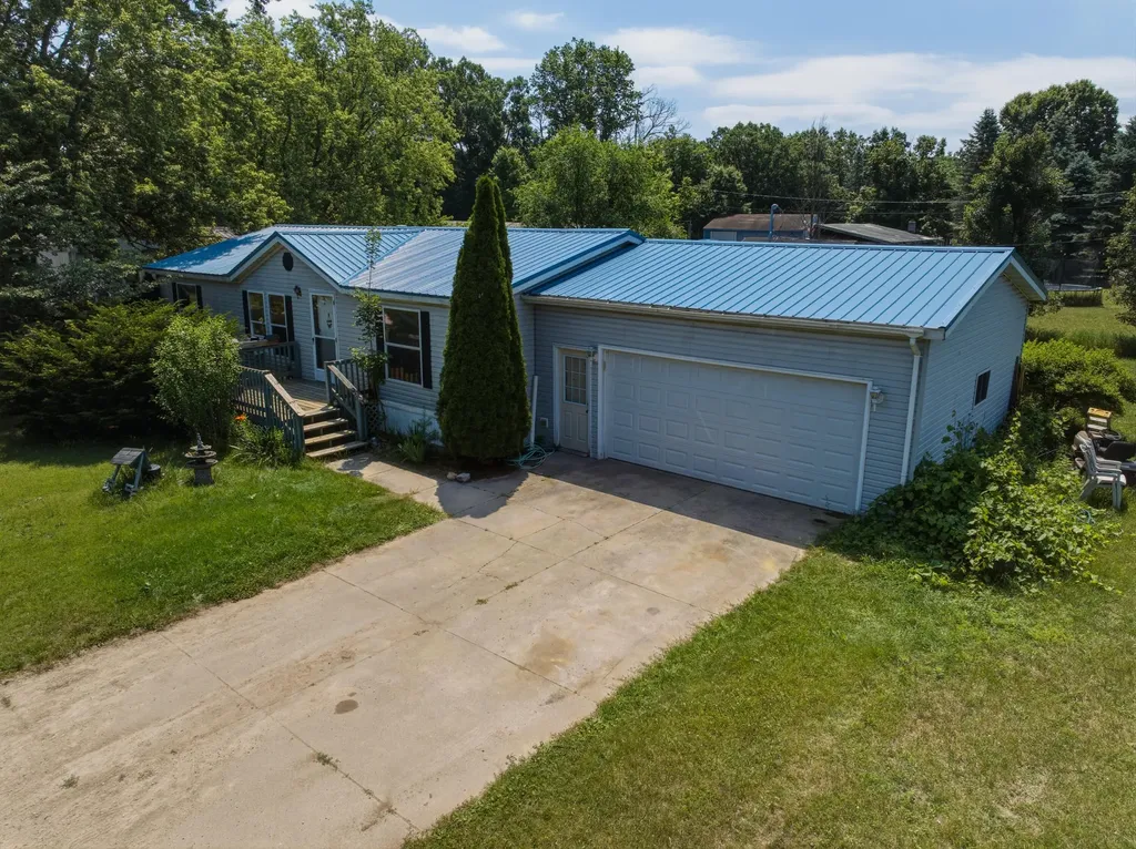 18871 Cardinal Drive Aetna Township MI 49336