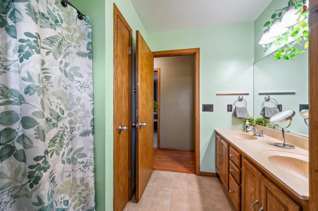 20565 Okemos Road Green Charter Township MI 49307