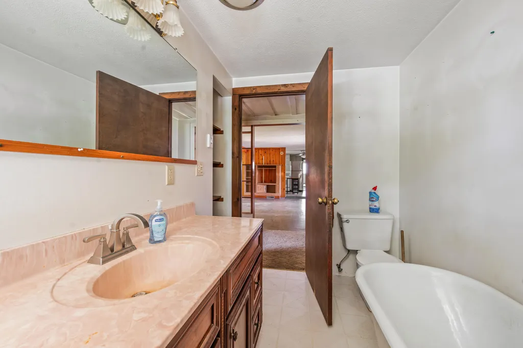 417 Walnut Street Unknown City MI 49329