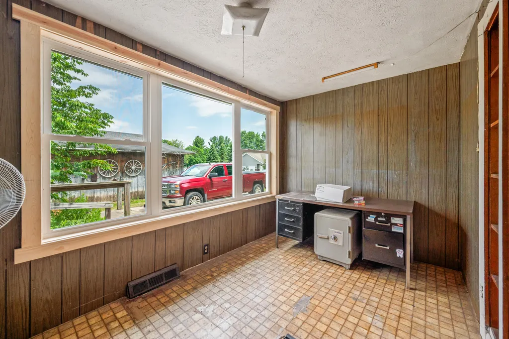 417 Walnut Street Unknown City MI 49329