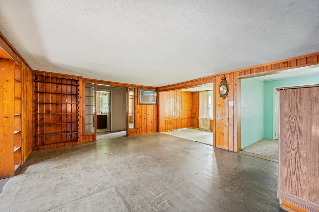 417 Walnut Street Unknown City MI 49329