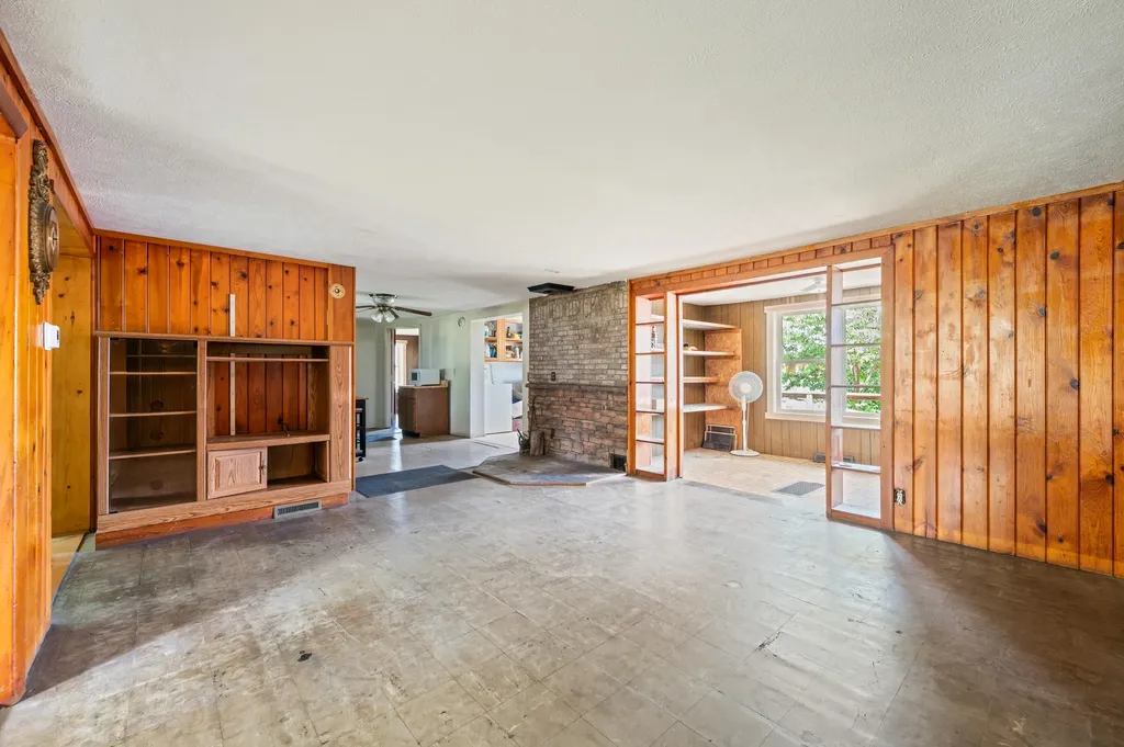 417 Walnut Street Unknown City MI 49329