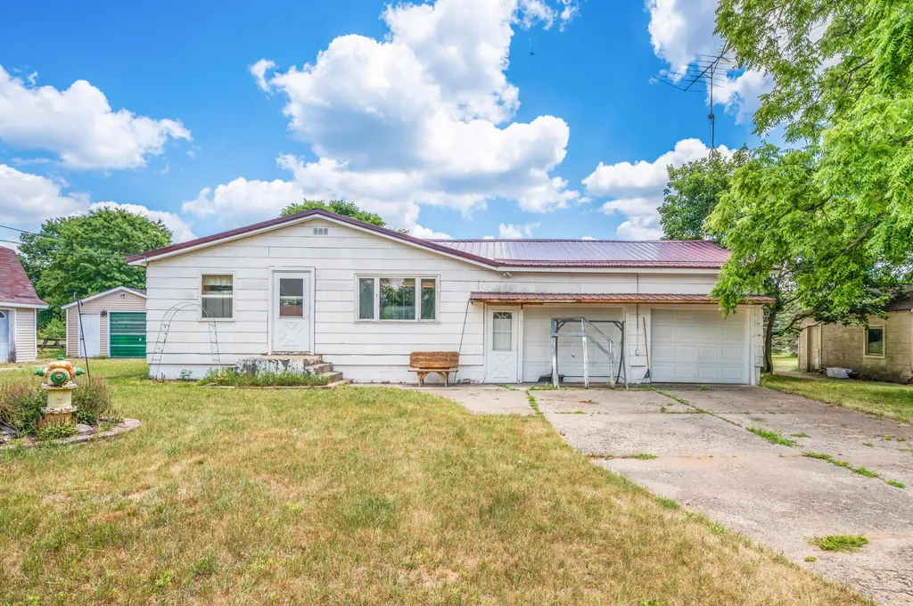 1014 Olaf Street Big Rapids Charter Township MI 49307