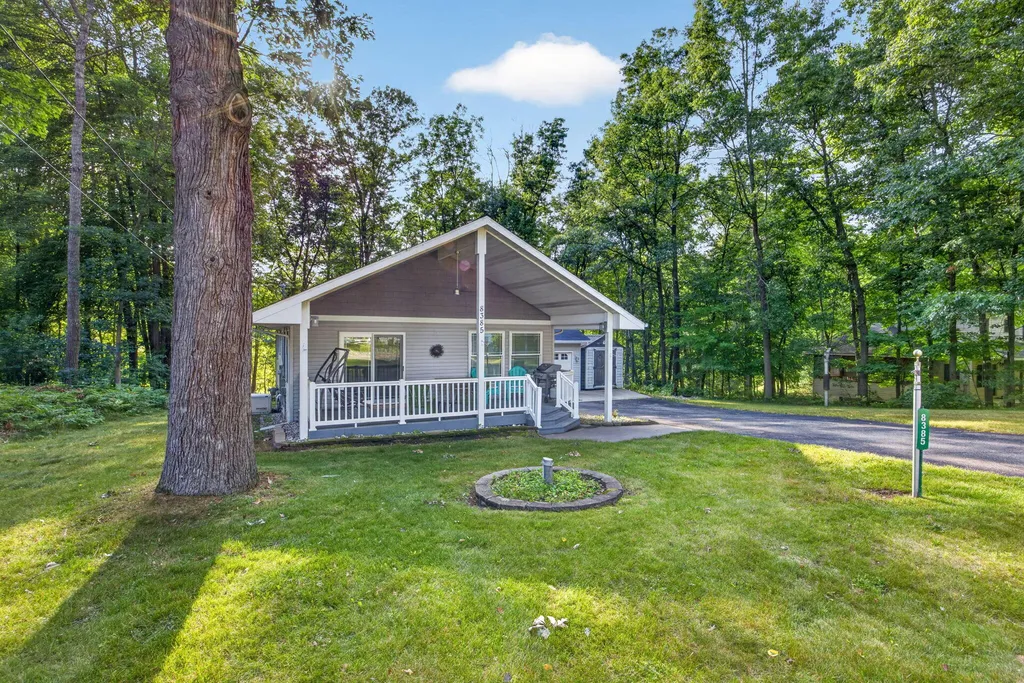 8385 Alberta Street Morton Township MI 49346