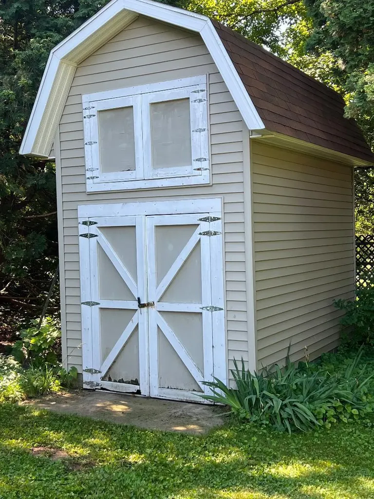 126 Johnson Street Unknown City MI 48829