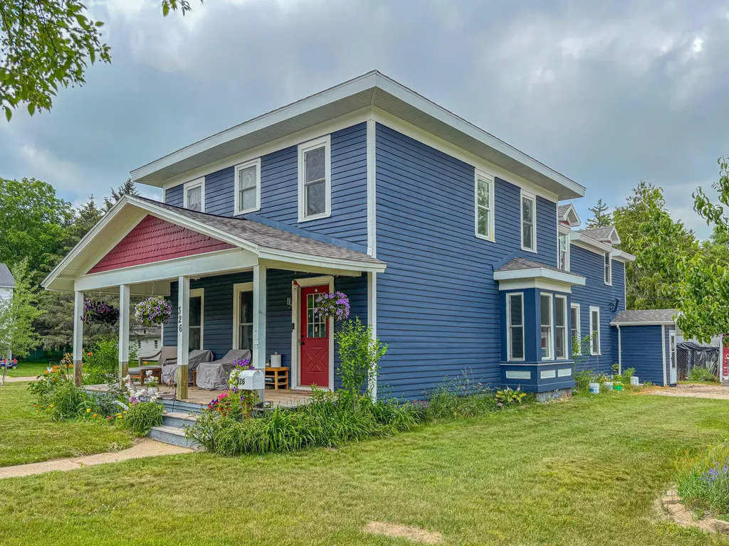326 W Bridge Street Big Rapids City MI 49307