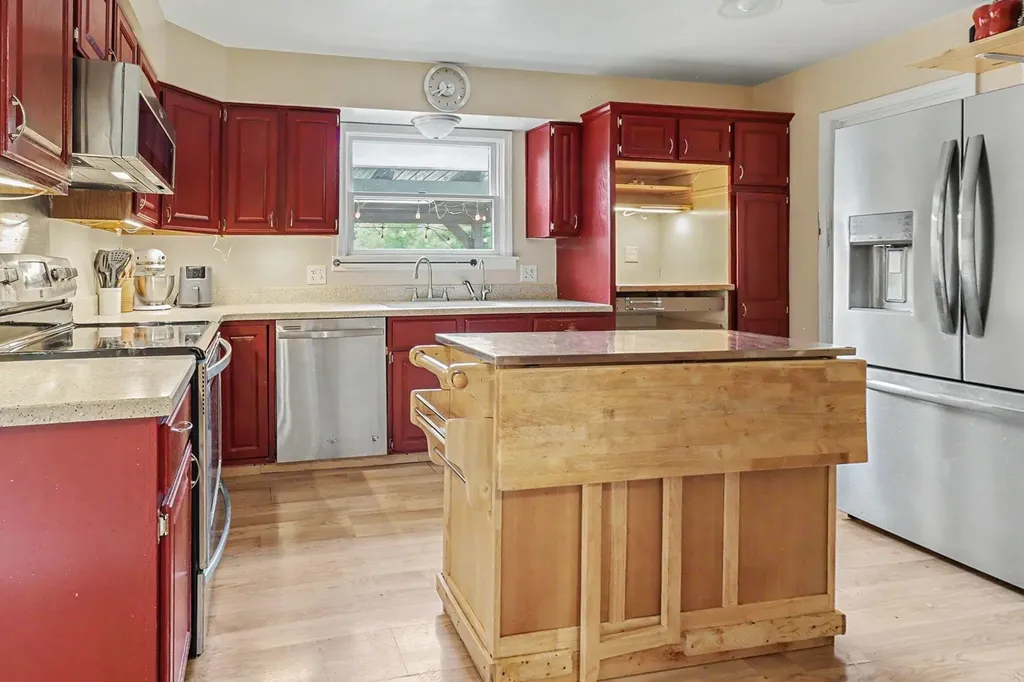 515 E Pine Street Fremont City MI 49412