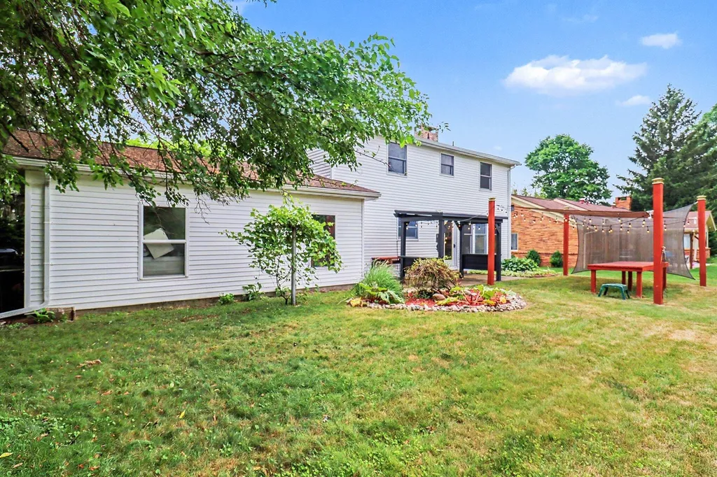 515 E Pine Street Fremont City MI 49412