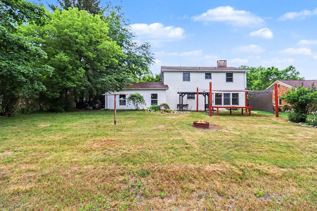 515 E Pine Street Fremont City MI 49412