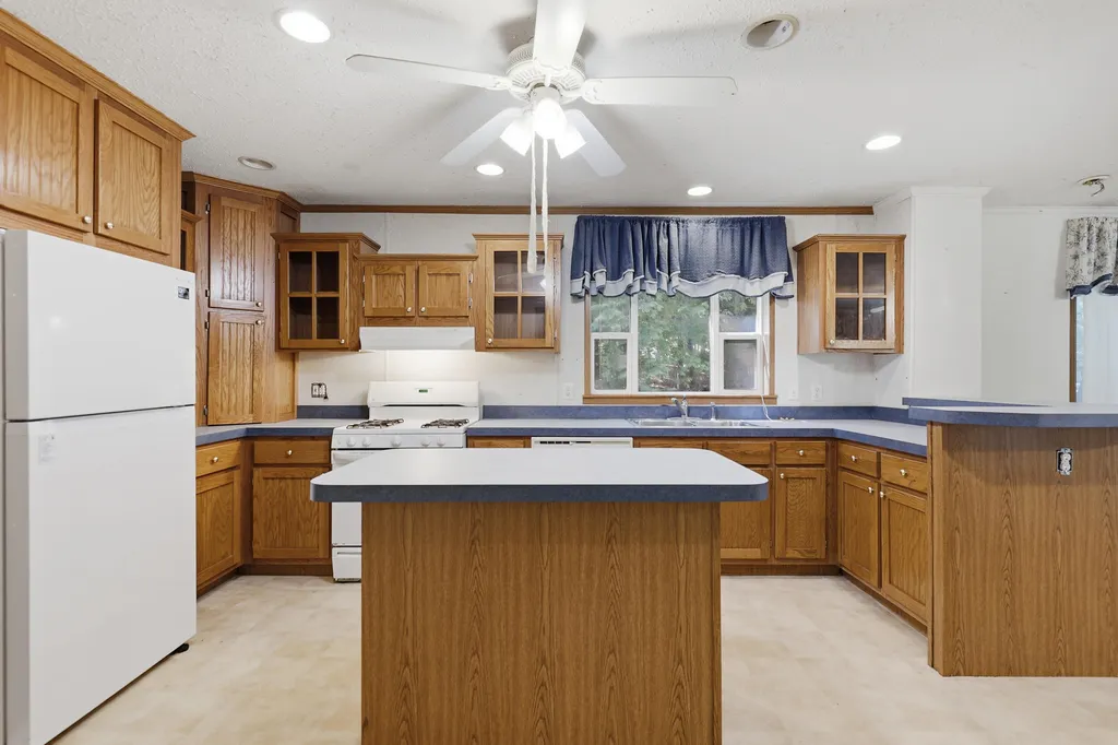 601 N Lighthouse Drive Golden Township MI 49436