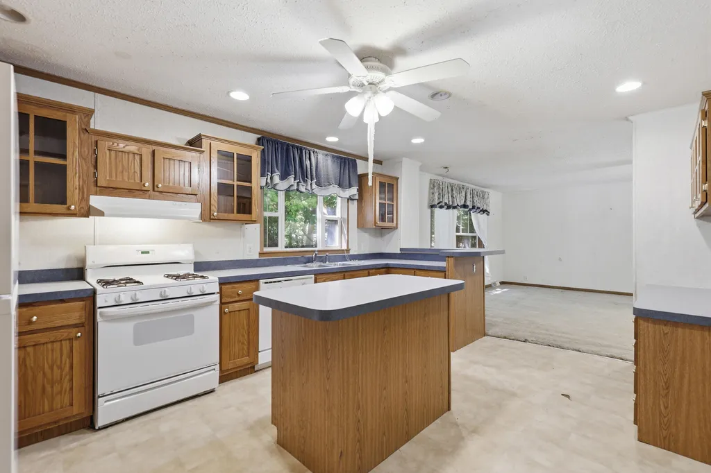 601 N Lighthouse Drive Golden Township MI 49436